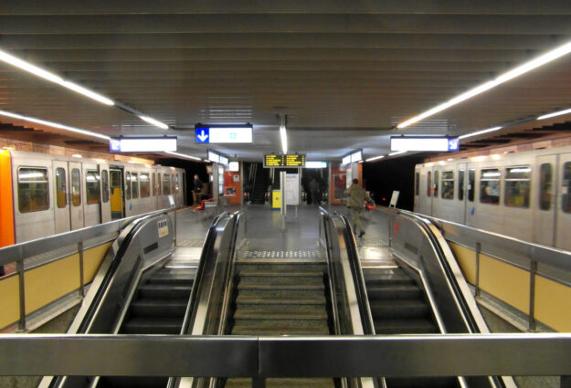abonnement métro bus tram Bruxelles