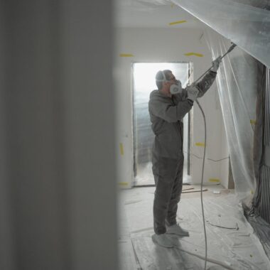 Artisan en plein travaux en Belgique