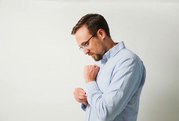 S'habiller à Bruxelles - Modèle en chemise